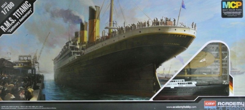 Academy 14214 - 1/700 R.M.S. Titanic Centenary Anniversary