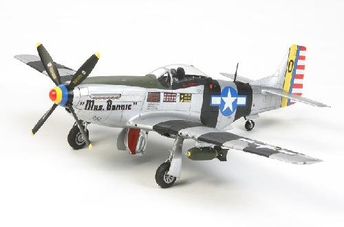 Tamiya 60323 - 1/32 North American P-51D/K Mustang - Pacific Theater
