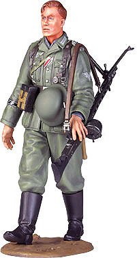 Tamiya 89621 - 1/35 Wehrmacht Tank Crew & Infantryman