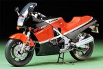 Tamiya 14045 - 1/12 Kawasaki GPZ400R