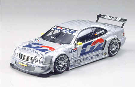 Tamiya 24234 - 1/24 Mercedes CLK DTM 2000 Team D2