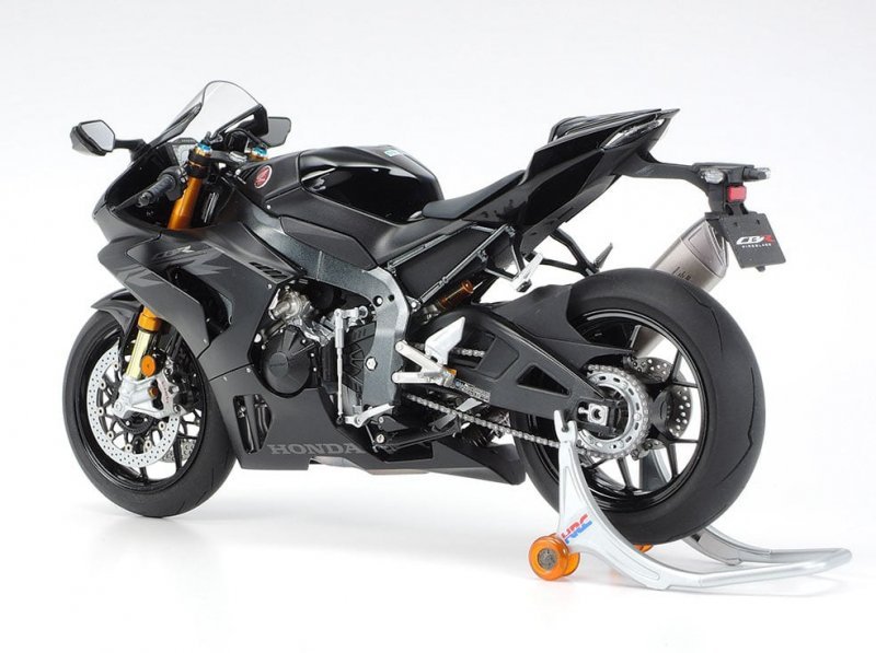 21171 Tamiya 1/12 Honda CBR1000RR-R Fireblade SP Black (Finished Model)