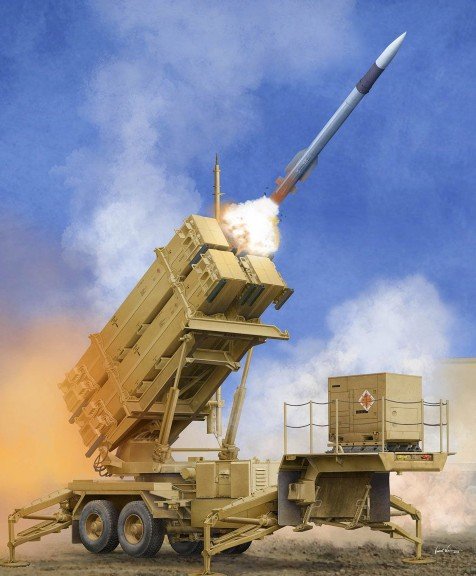 Trumpeter 01040 - 1/35 M901 Launching Station with MIM-104F Patriot SAM System (PAC-3)